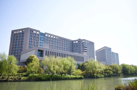 杭州五星级酒店最大容纳500人的会议场地|杭州丁兰君尚云郦酒店的价格与联系方式